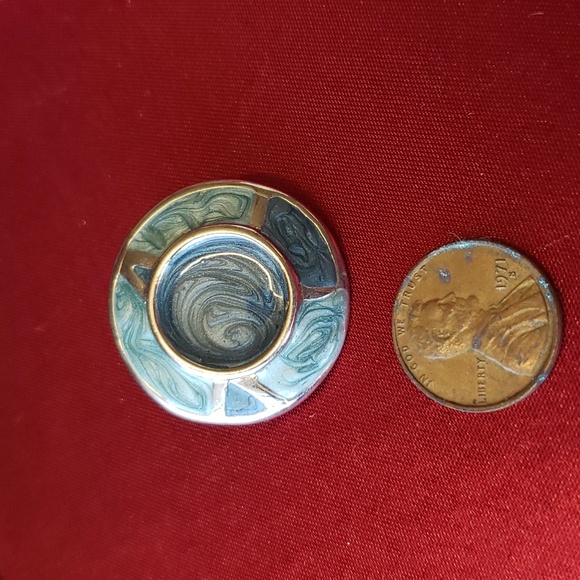 Beautiful Design Women's Earrings. - Picture 11 of 11